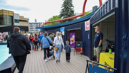 Nanguz ‘An (Fox Den) Container Market